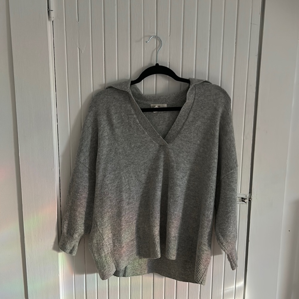 H and M collared polo v neck sweater